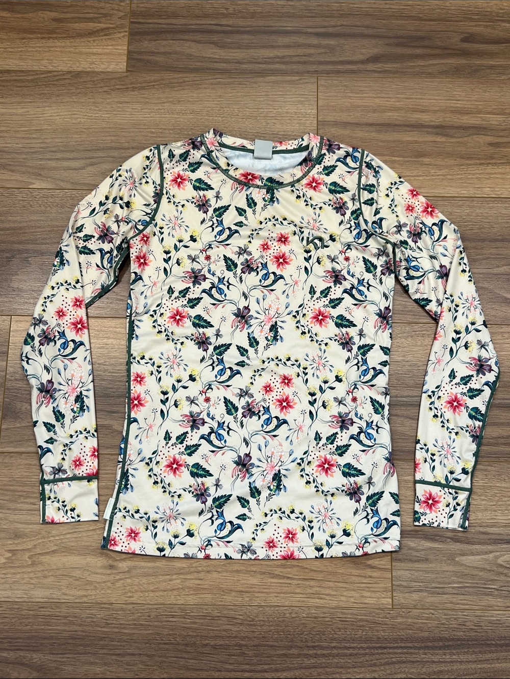 Kari Traa Fryd Long Sleeve Baselayer in Cream Floral Size Small